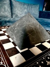 Schungit pyramide unpoliert gebraucht kaufen  Hürth