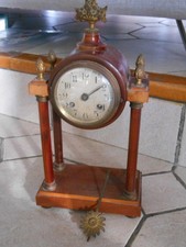 Pendule portique ancienne d'occasion Pendule portique ancienne d'occasion  Thuré