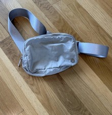 Marsupio lululemon cintura usato  Spedire a Italy