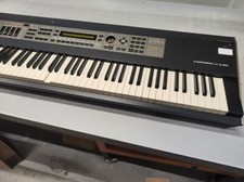Roland synthesizer used d'occasion  Expédié en Belgium