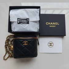 Używany, Chanel VIP Bezpłatny prezent Kosmetyczka Crossbody ramię Mini Pudełko na sprzedaż  Wysyłka do Poland