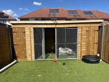 Bay benchmark kennels for sale  SOUTHEND-ON-SEA