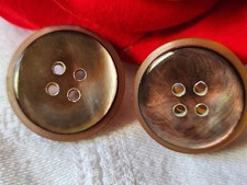 Duo boutons anciens d'occasion  Senozan
