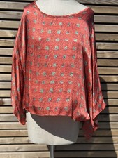 Água De Coco Por Liana Thomaz 100% Seda Ferrugem/Verde Caixinha Top Rotulado G comprar usado Água De Coco Por Liana Thomaz 100% Seda Ferrugem/Verde Caixinha Top Rotulado G comprar usado  Enviando para Brazil