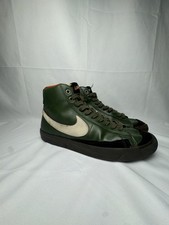 Size 9.5 nike for sale  San Diego