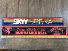 Lote de 2 tapetes de borracha 24" FireBall Whiskey Gay Pride Rainbow Sky Vodka comprar usado  Enviando para Brazil