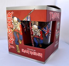 Iron Maiden x Robinson Brewery Trooper Bandeira Caixa Vermelha Copo de Cerveja, usado comprar usado  Enviando para Brazil