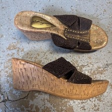 Dezario wedge sandals for sale  Vancouver