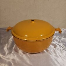 Cocotte jaune creuset d'occasion  Ligueil