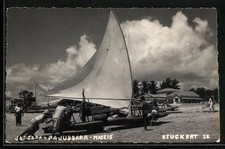 Fotografie Maceio, junge Brasilianer schieben Boot Jancada an den Strand, 1958  comprar usado  Enviando para Brazil