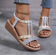Women sandals wide for sale  UK