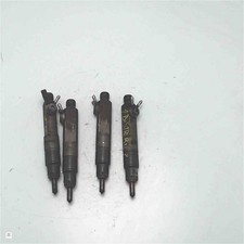 Set kit iniettori usato Set kit iniettori usato  Mineo