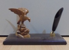 Porta-caneta mesa de escritório couro marrom vintage decorado com águia de madeira, usado comprar usado  Enviando para Brazil