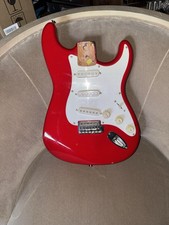 Corpo de guitarra Fender Squier Affinity Stratocaster carregado SSS 20º aniversário bom comprar usado Corpo de guitarra Fender Squier Affinity Stratocaster carregado SSS 20º aniversário bom comprar usado  Enviando para Brazil