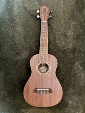 Ukulele concerto Oscar Schmidt por Washburn OU2 em perfeito estado  comprar usado  Enviando para Brazil
