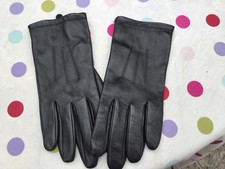 Ladies leather gloves. for sale  NEWCASTLE