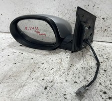 Specchietto retrovisore sinist usato Specchietto retrovisore sinist usato  Italia
