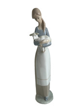 Statuina lladro bambina usato  Spedire a Italy