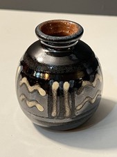 Mini vase signé d'occasion  Gourin