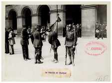 Paris drapeau enlevé d'occasion  Pagny-sur-Moselle