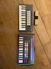 Novation launchkey mini d'occasion  Roquefort-les-Pins