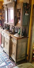 Vecchia credenza stile usato  Italia