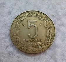 Scegli africa cameroun usato  Biella