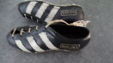 Plv adidas chaussures d'occasion  Condé-sur-l'Escaut
