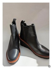 Clarks boots for sale  LUTON