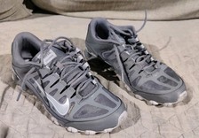 Tênis Nike Reax 8 TR masculino tamanho 9.5 malha cinza legal comprar usado  Enviando para Brazil
