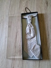 wilvorst plastron gebraucht kaufen wilvorst plastron gebraucht kaufen Aumühle