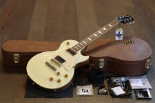 Perfeito! Guitarra Gibson Les Paul Standard anos 50 2023 com parte superior branca EMGs + OHSC comprar usado Perfeito! Guitarra Gibson Les Paul Standard anos 50 2023 com parte superior branca EMGs + OHSC comprar usado  Enviando para Brazil