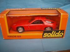Porsche 928 rouge d'occasion  Guînes