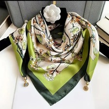 Beautiful magnetic scarf. for sale  UK