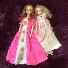Boneca Barbie japonesa exclusiva vintage Tuli e a rosa de Versalhes boneca Oscar comprar usado  Enviando para Brazil