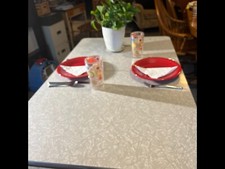 Kitchen table gray d'occasion  Expédié en Belgium