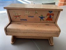 Vintage petit piano d'occasion  Lavernose-Lacasse