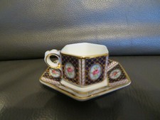Tasse miniature hexagonal d'occasion  Ussac