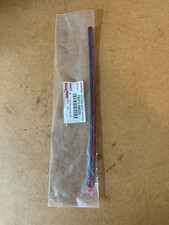 Usado, 2011-2020 TOYOTA SIENNA RH LH MOLDURA JANELA TRASEIRA VEDAÇÃO EXTERNA FABRICANTE DE EQUIPAMENTO ORIGINAL 75573-08020 comprar usado  Enviando para Brazil