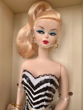 Barbie silkstone d'occasion  La Ville-aux-Clercs