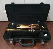 Trompete Yamaha YTR 200AD Advantage trompete bronze dourado com bocal e estojo, usado comprar usado  Enviando para Brazil
