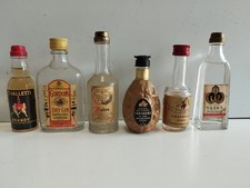 Lotto bottigliette liquore usato  Milano