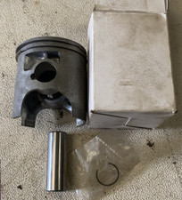 Suzuki rgv250 piston for sale  NORWICH