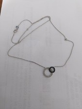 Collier black white d'occasion  Saint-Just-en-Chaussée