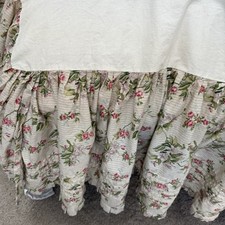 Bean floral bedskirt for sale  Malvern