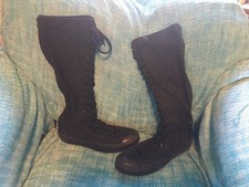 Converse trainers tall for sale  ALRESFORD