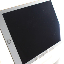 Apple ipad 9.7 d'occasion  Nemours