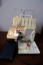 Bernina surjeteuse machine d'occasion  Blotzheim