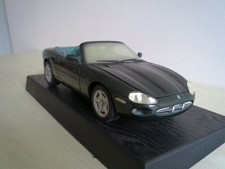 Maisto jaguar xk8 for sale  BRAINTREE