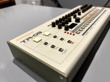 roland v7 for sale  LONDON